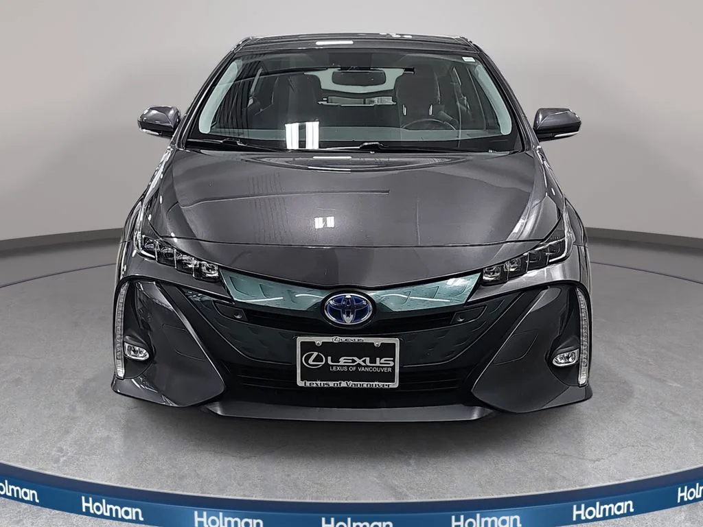 Used 2018 Gray Toyota Advanced image 3