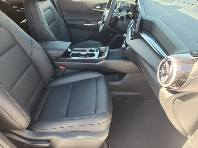 2027 Chevrolet Equinox LT - Photo 15