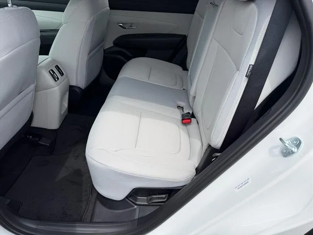 Used 2026 White Hyundai SEL image 8