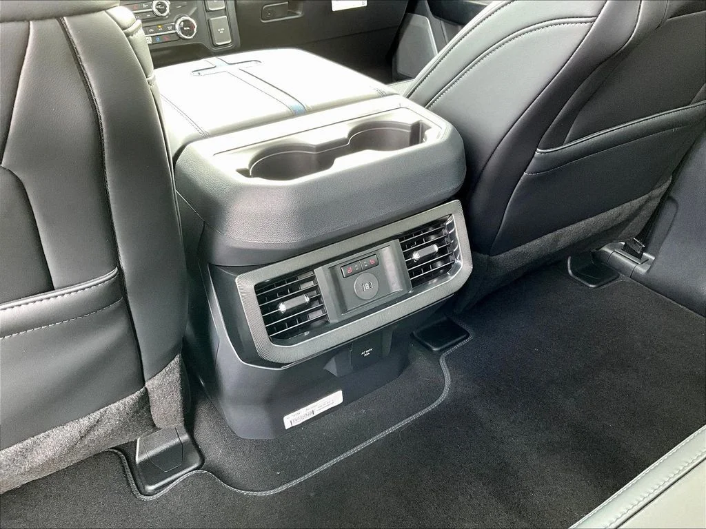 New 2026 Glacier Gray Metallic Tri-Coat Ford F-350® Platinum® image 18