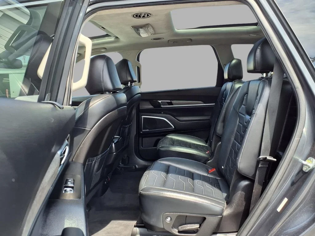 Used 2022 Gray Kia SX image 27