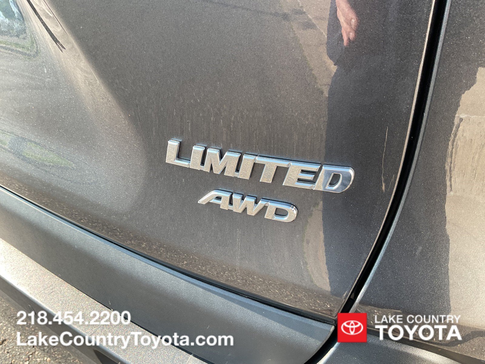 2021 Toyota RAV4 Limited - Photo 10
