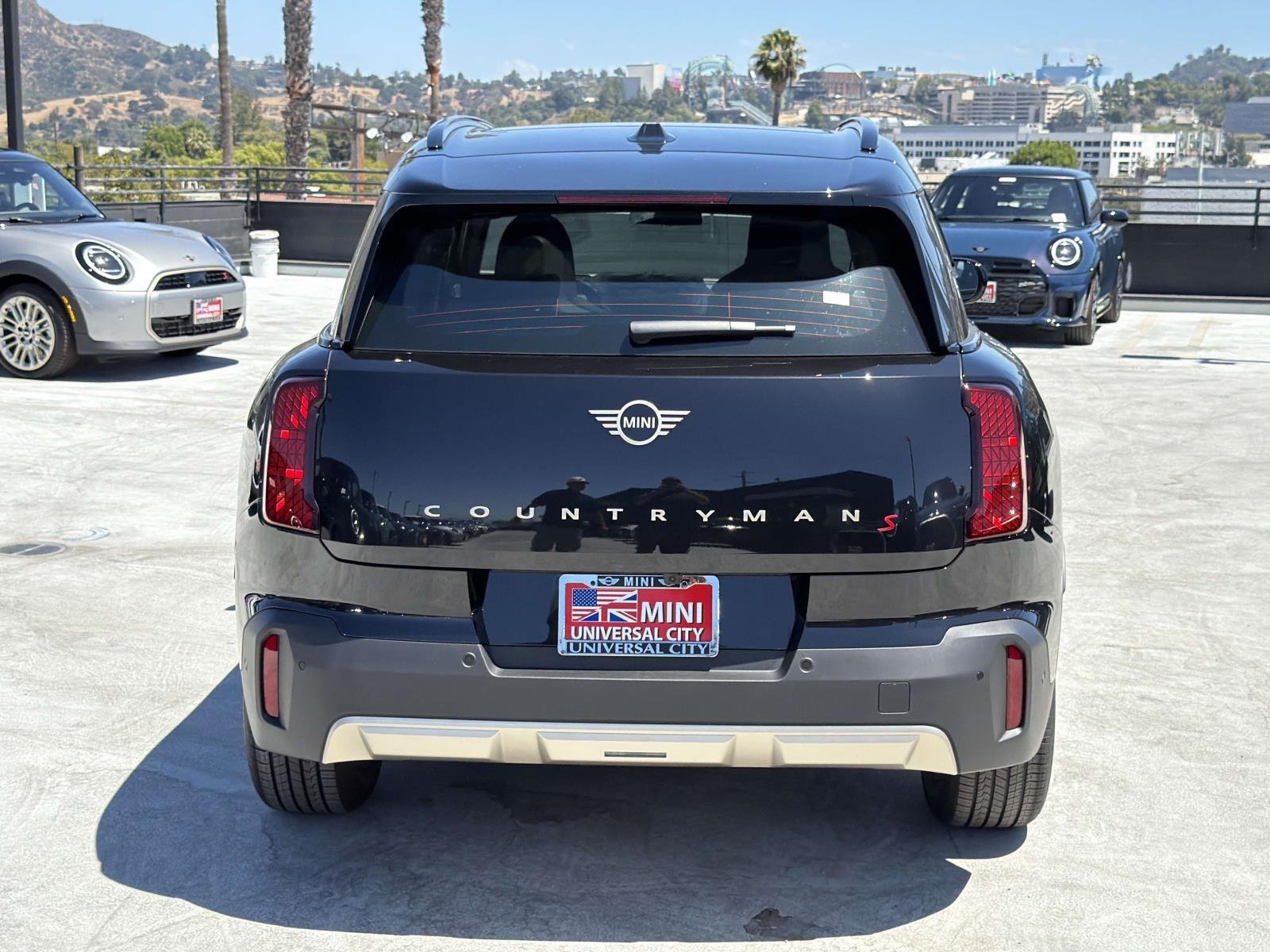 New 2027 0C4R Midnight Black II Metallic MINI Signature Plus image 4