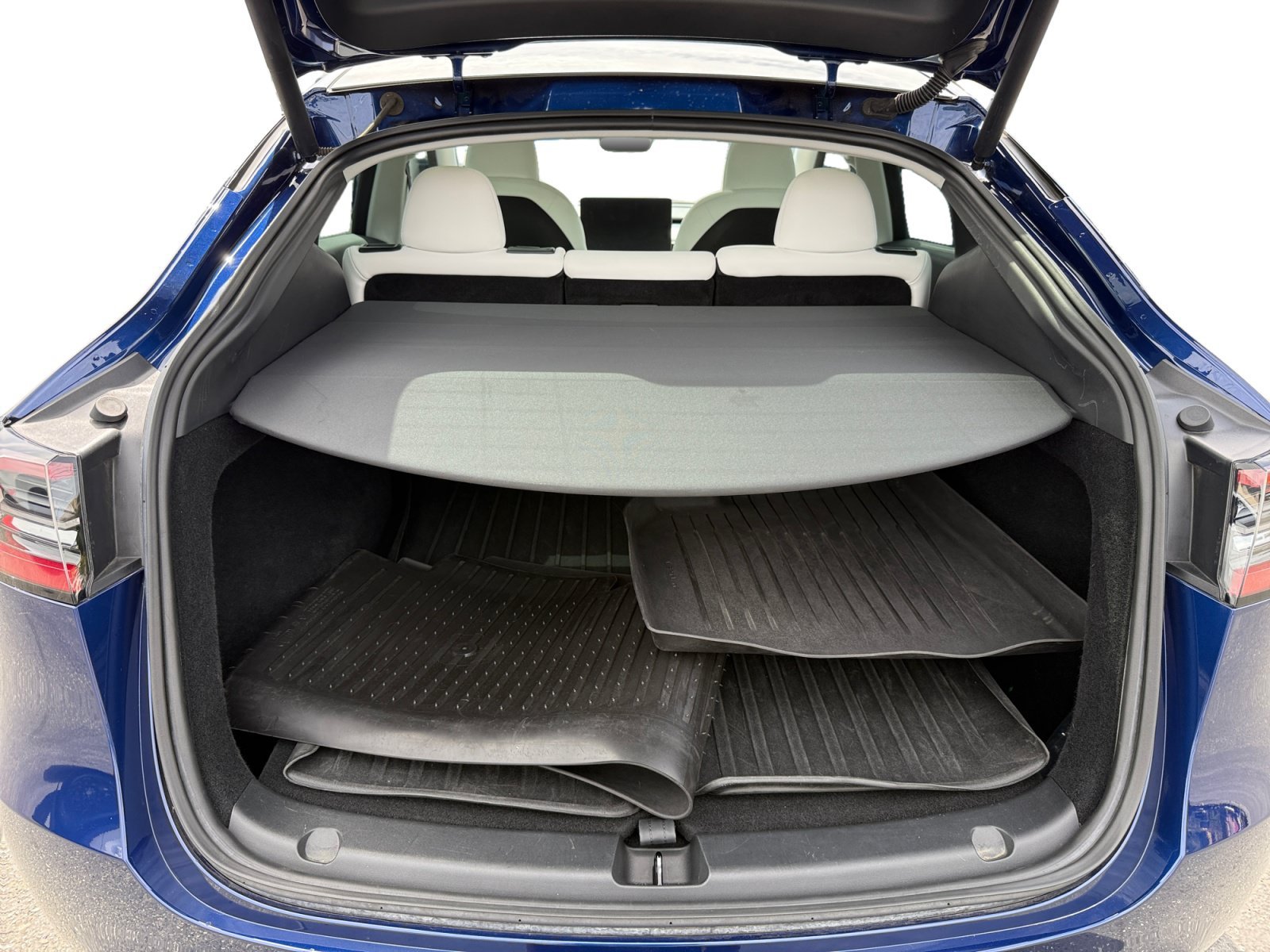 Used 2024 Blue Tesla Performance image 17