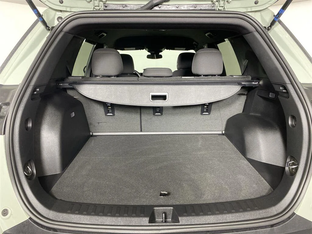 Used 2025 Gr Chevrolet  image 25