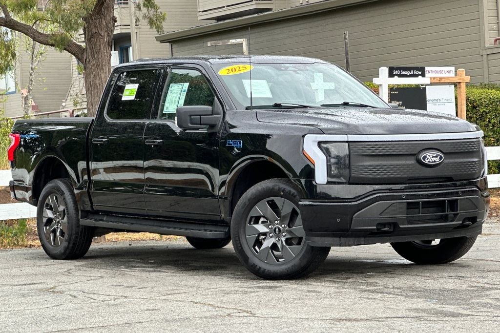 Used 2025 Ford F-150 Lightning Flash with VIN 1FT6W3LU8SWG06039 for sale in Novato, CA