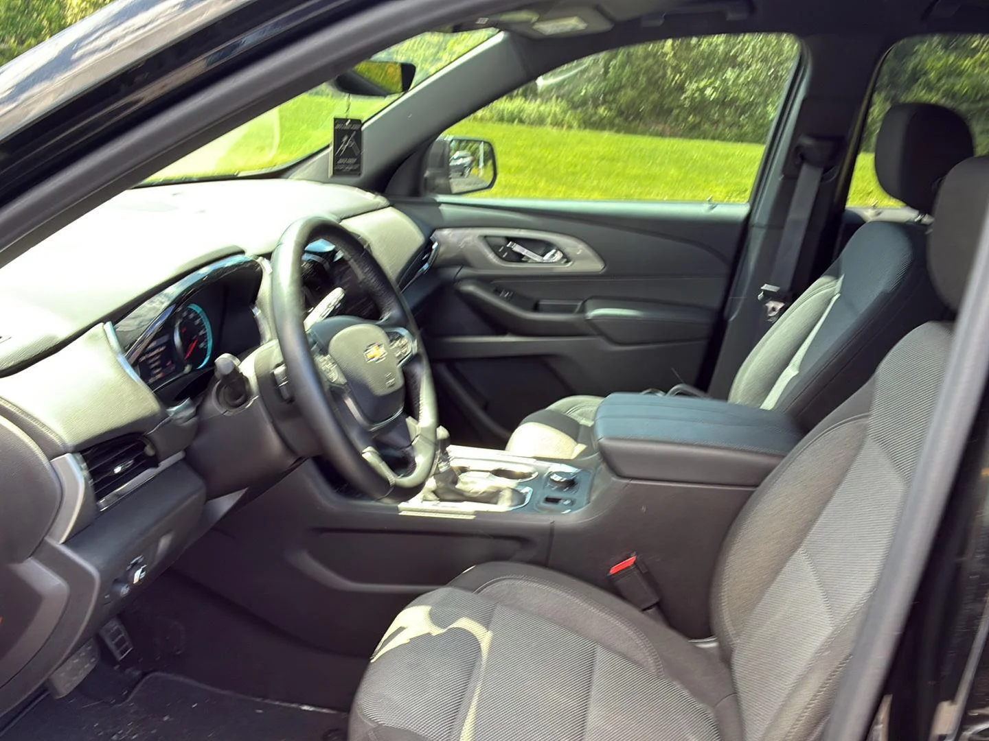 Used 2023 Mosaic Black Metallic Chevrolet LT Cloth image 8