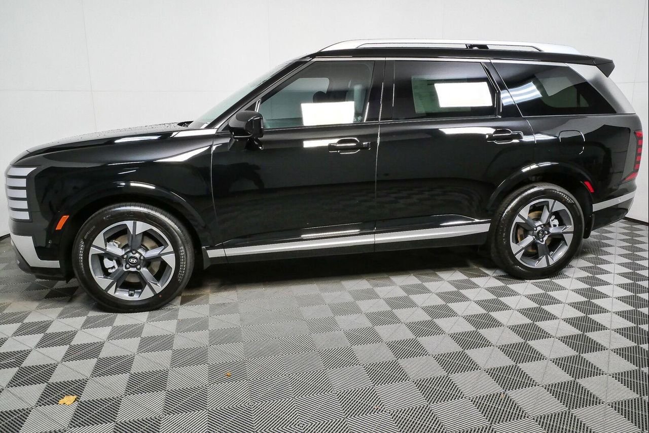 New 2026 Abyss Black Pearl Hyundai Limited FWD image 64