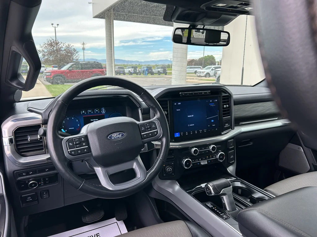 Certified Used 2024 Oxford White Ford LARIAT image 9