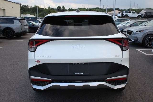 Used 2023 White Kia LX image 27