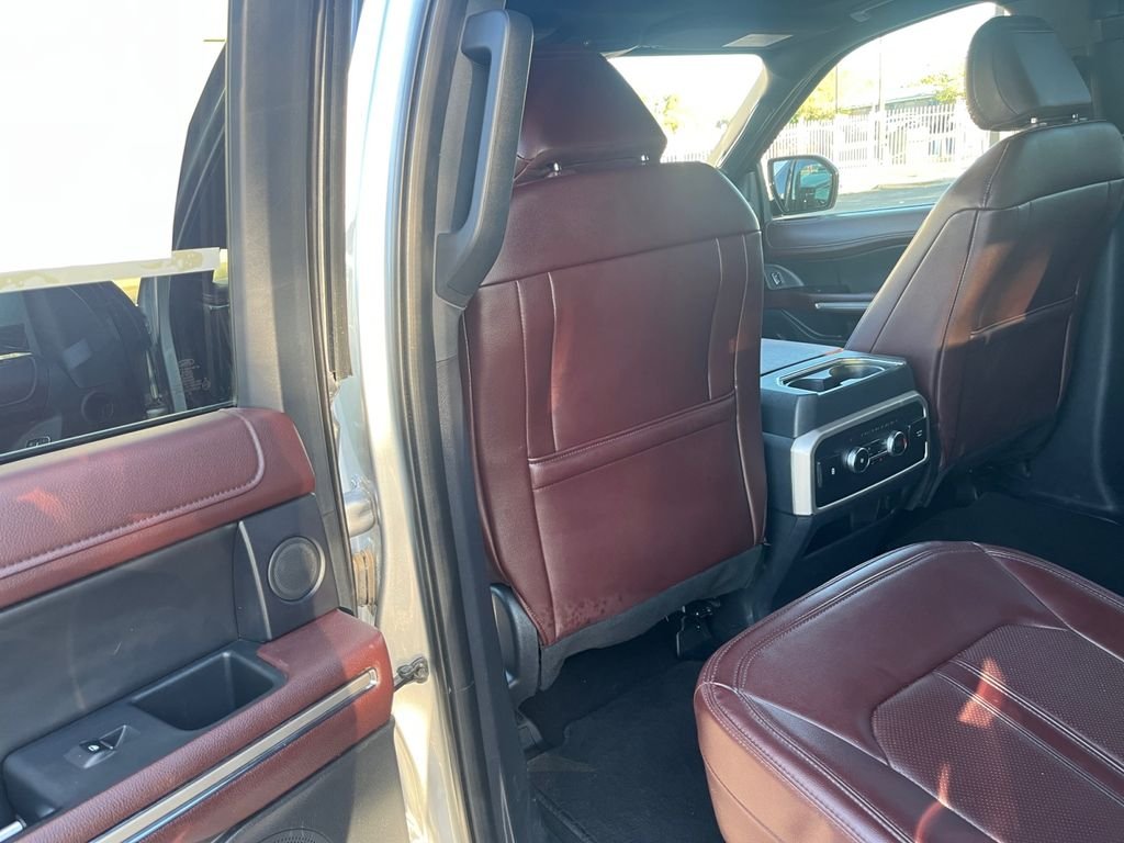 Used 2024 Silver Ford Limited image 19