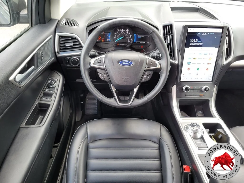 Used 2024 Gray Ford SEL image 18