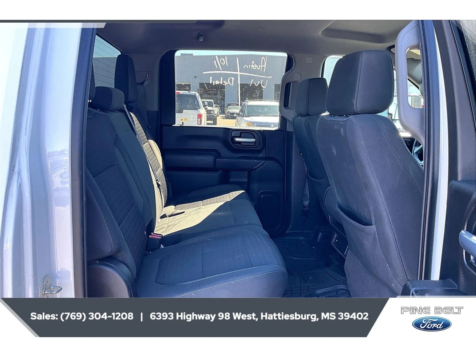 Used 2021 Summit White Chevrolet LT image 3