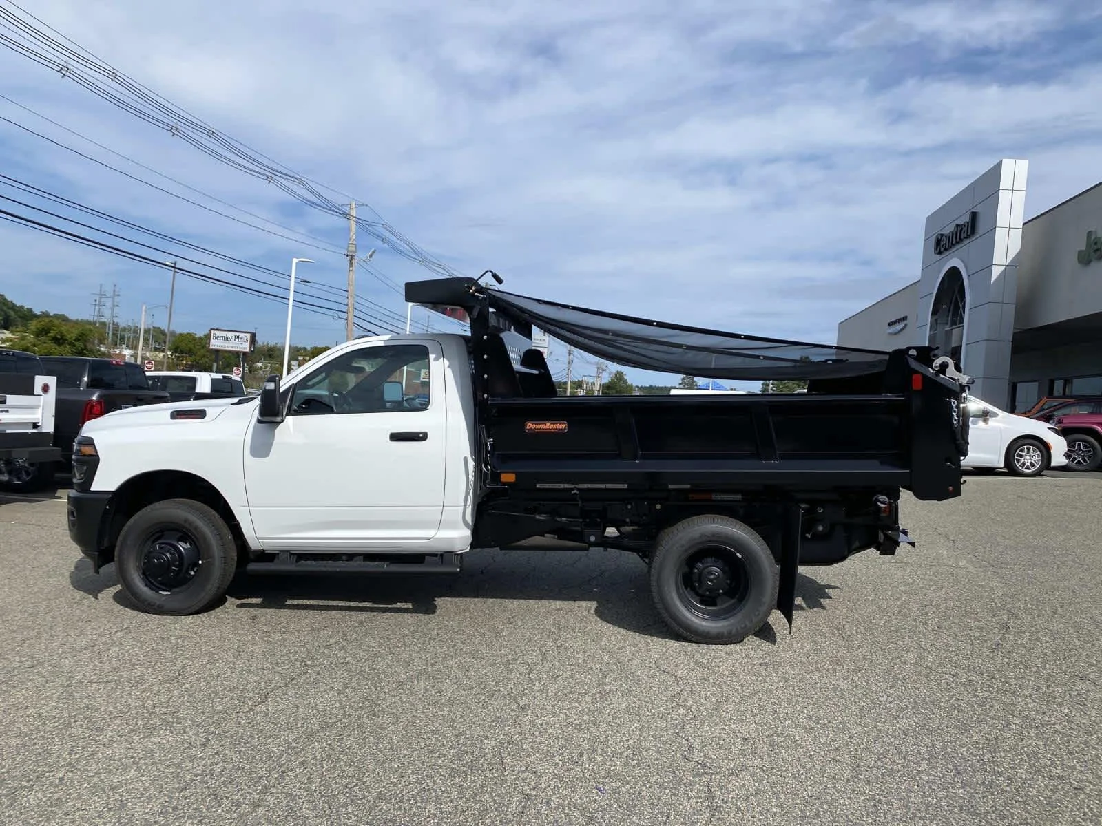 New 2026 Bright White Clear-Coat Exterior Paint RAM Tradesman image 6