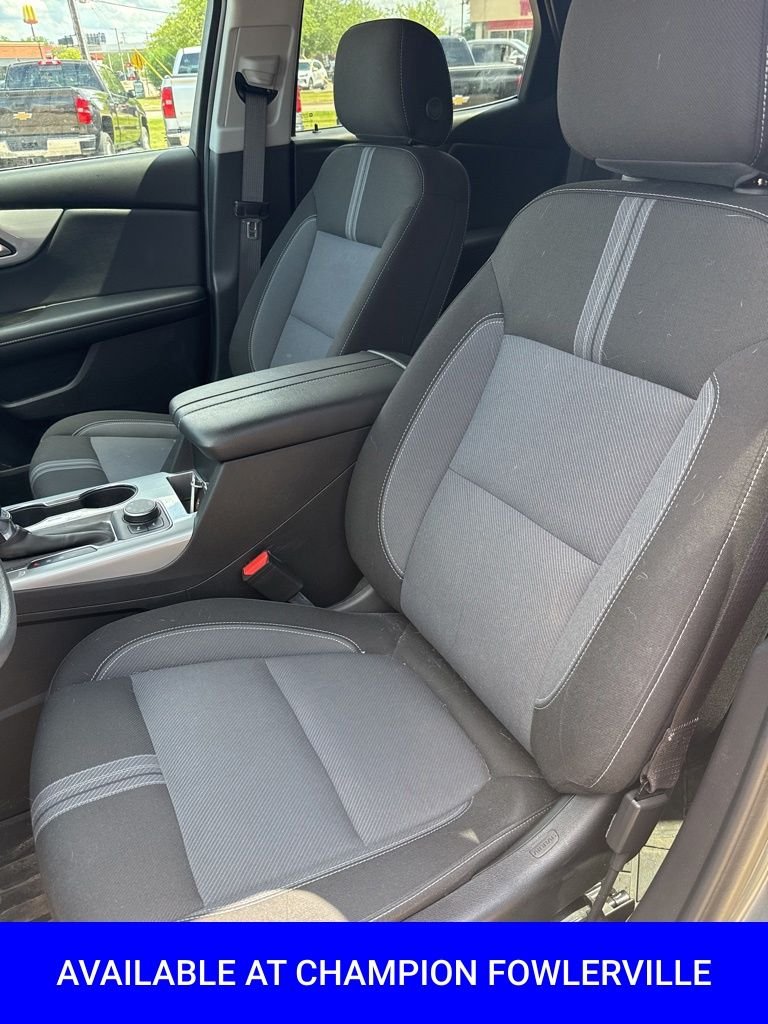 Used 2024 Gray Chevrolet LT image 17