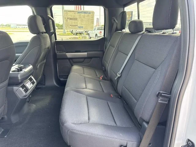 New 2026 Oxford White Ford XLT image 19