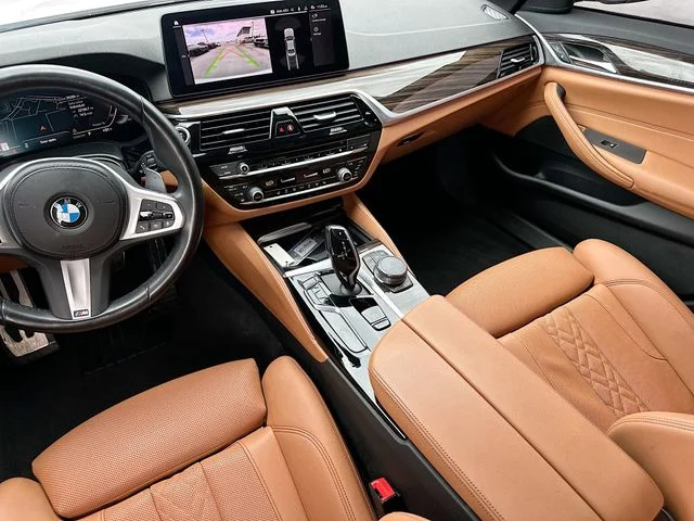 Used 2023 White BMW 540i image 22
