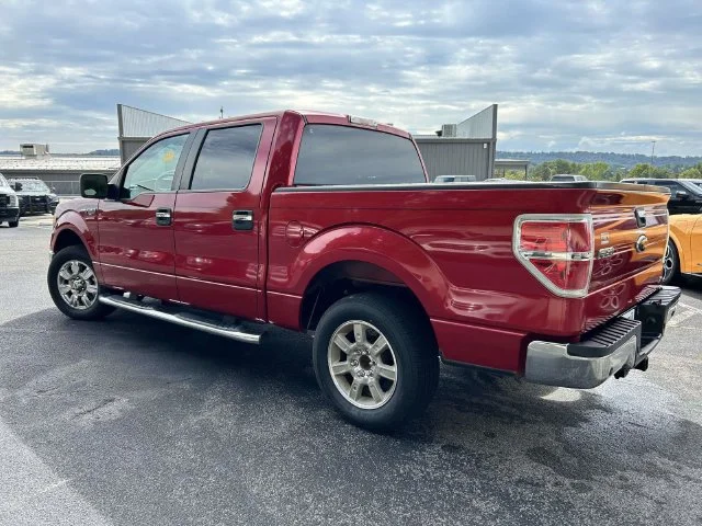 Used 2010 Red Candy Metallic Tinted Clearcoat Ford XLT image 8