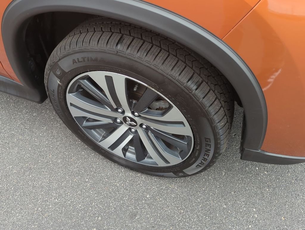 Used 2024 Orange Mitsubishi 2.0 ES image 10