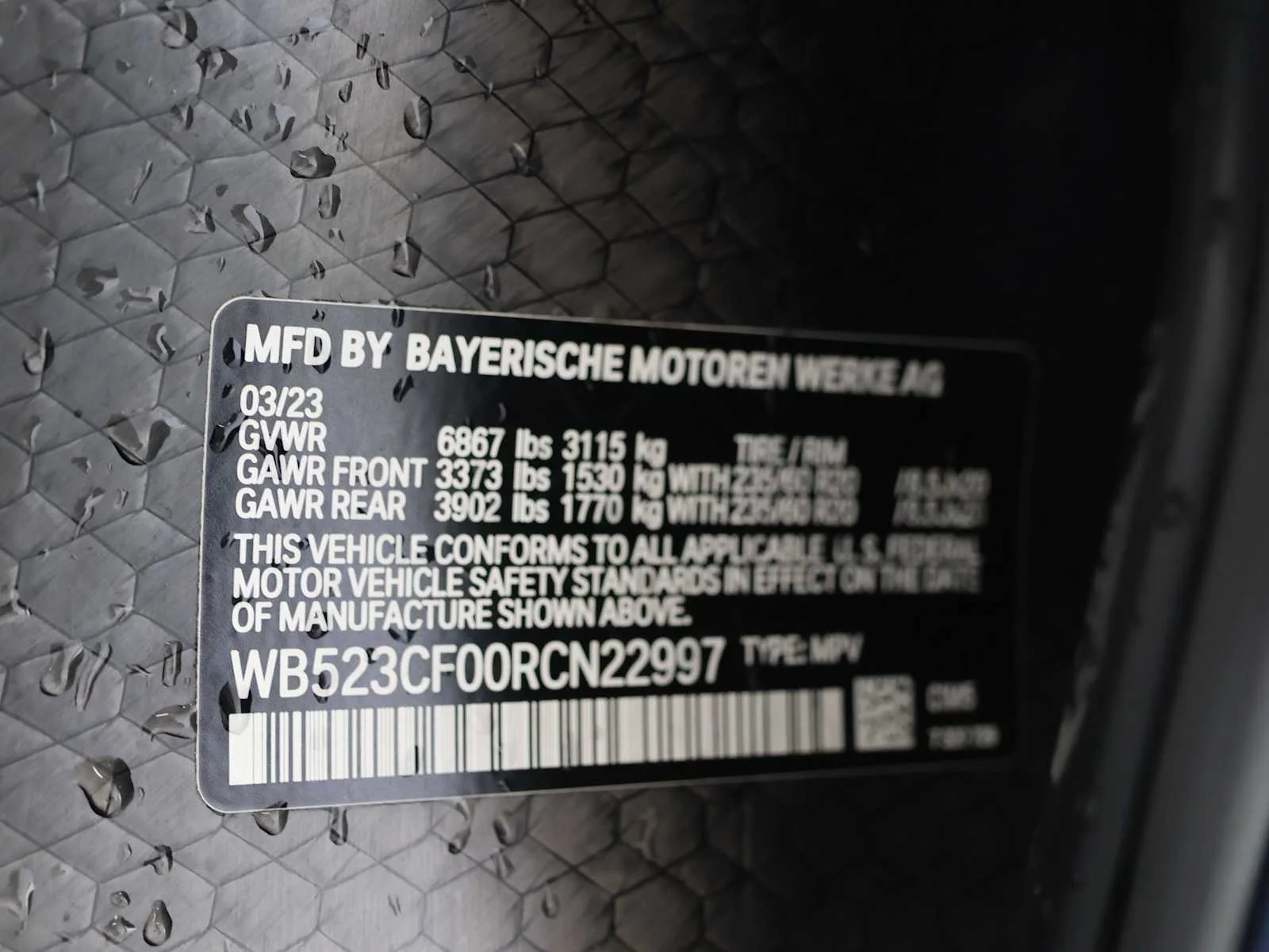 Used 2024 Phytonic Blue Metallic BMW xDrive50 image 24