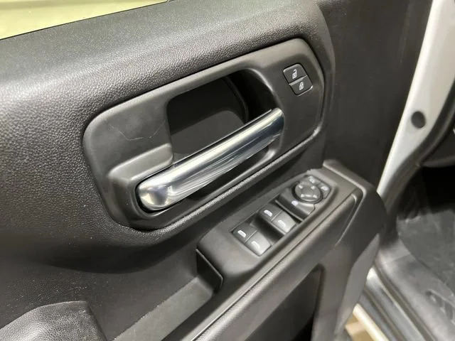 2025 Chevrolet Silverado 2500HD Custom - Photo 21