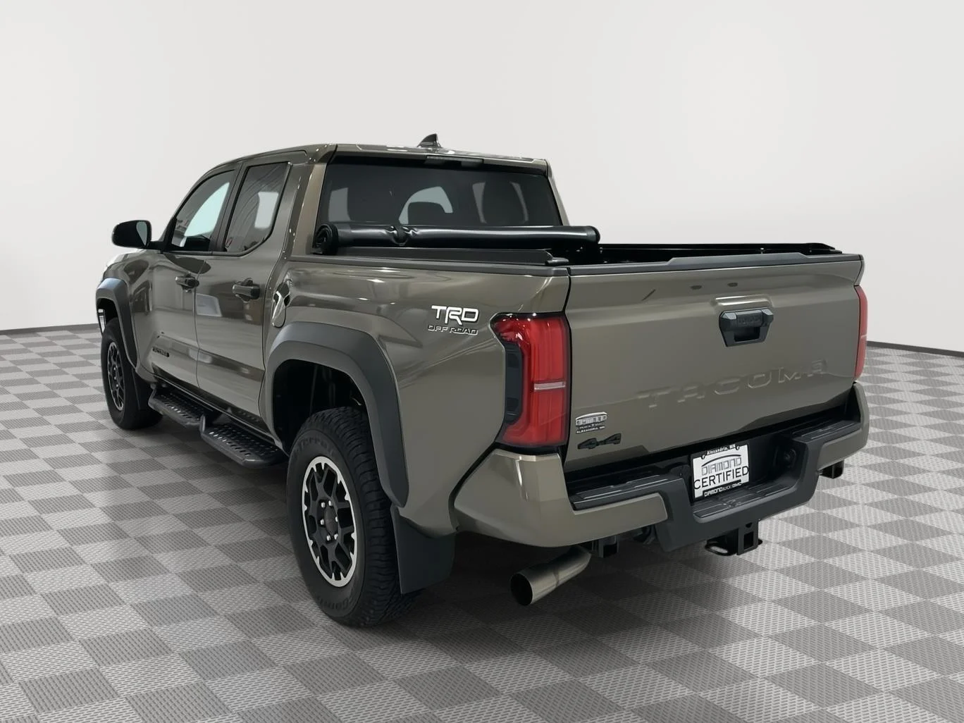 Used 2024 Bronze Oxide Toyota SR5 image 3