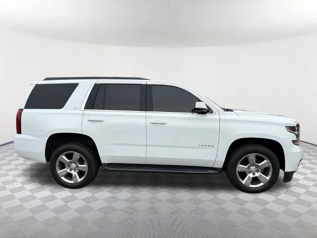 Used 2020 SUMMIT WHITE Chevrolet LT image 4