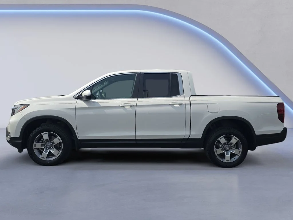 New 2026 Platinum White Pearl Honda RTL image 2