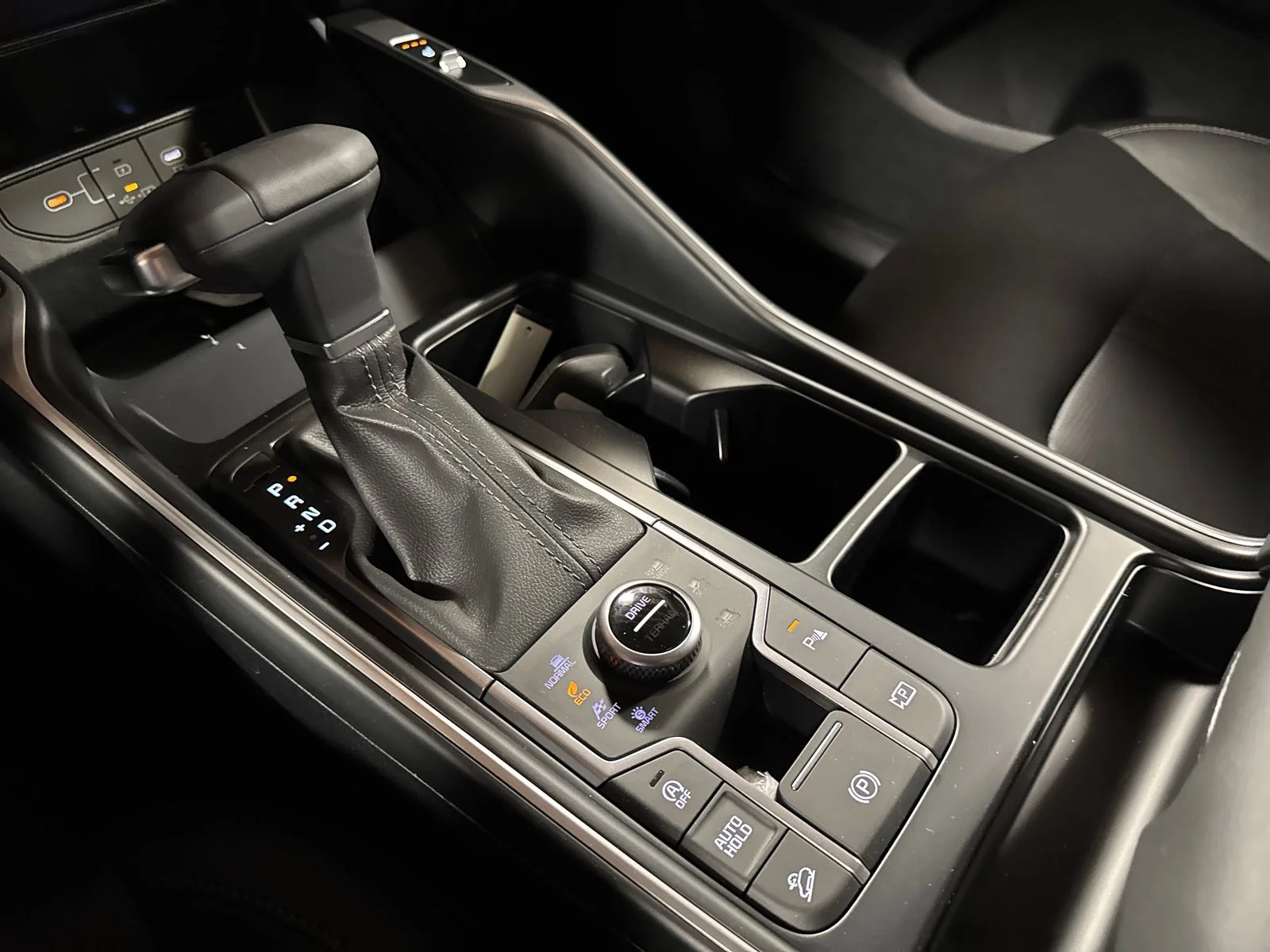New 2026 Ebony Black Kia S image 20