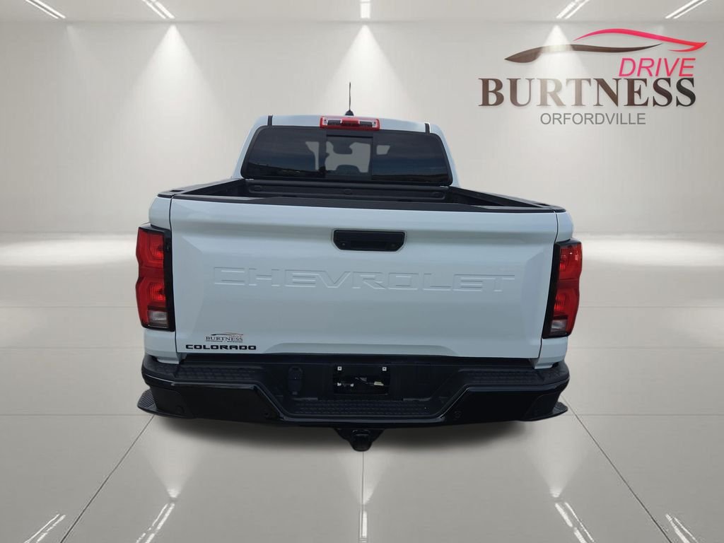 Used 2024 White Chevrolet Z71 image 7
