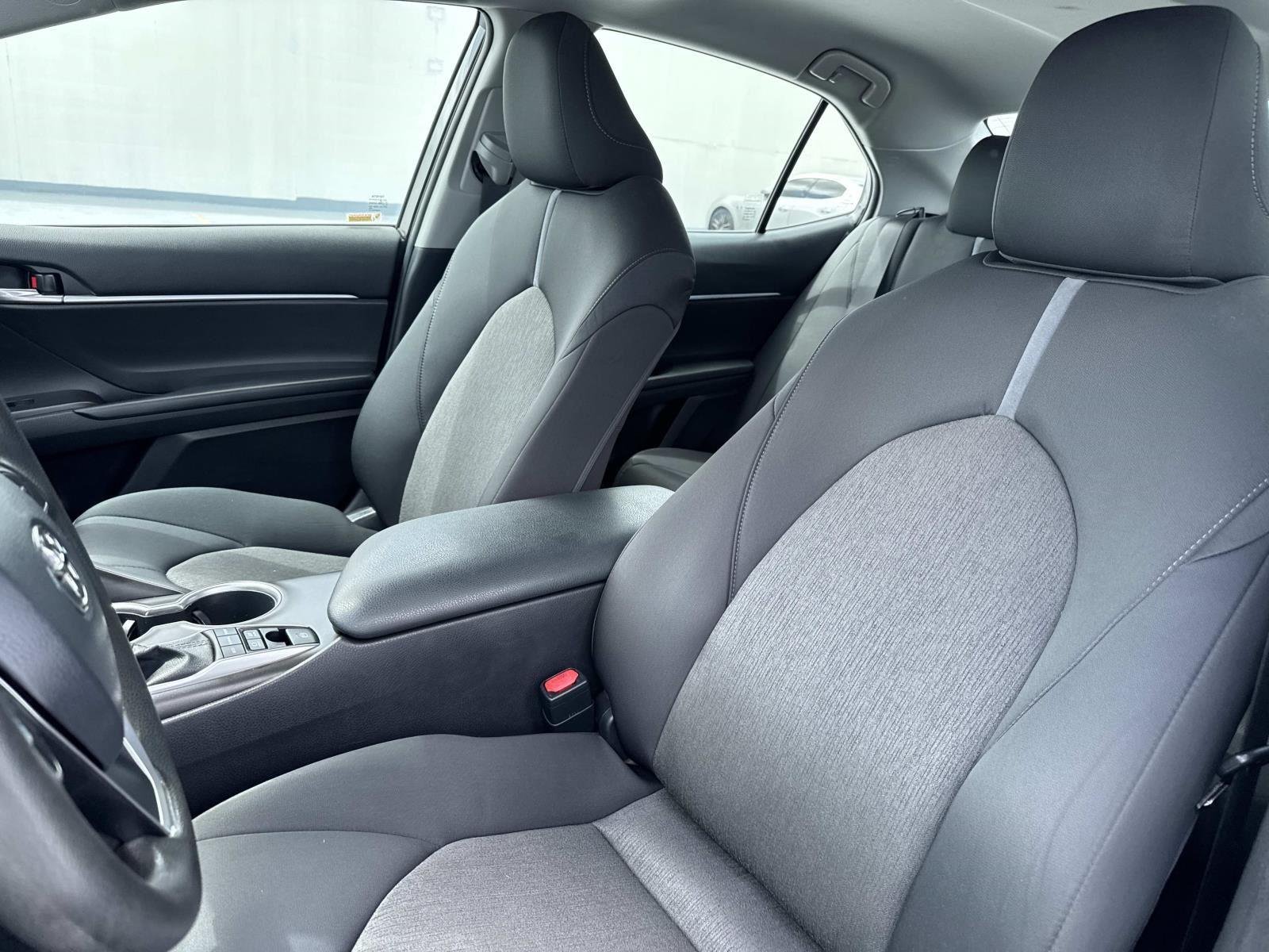 2021 Toyota Camry LE - Photo 16