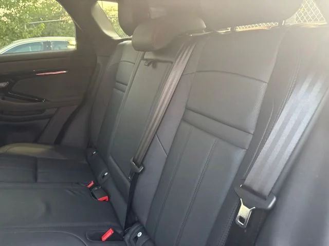 Used 2025 Black Land Rover Dynamic image 4