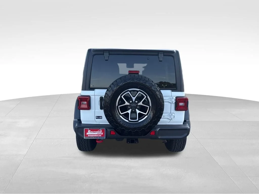 Used 2024 White Jeep Rubicon image 4
