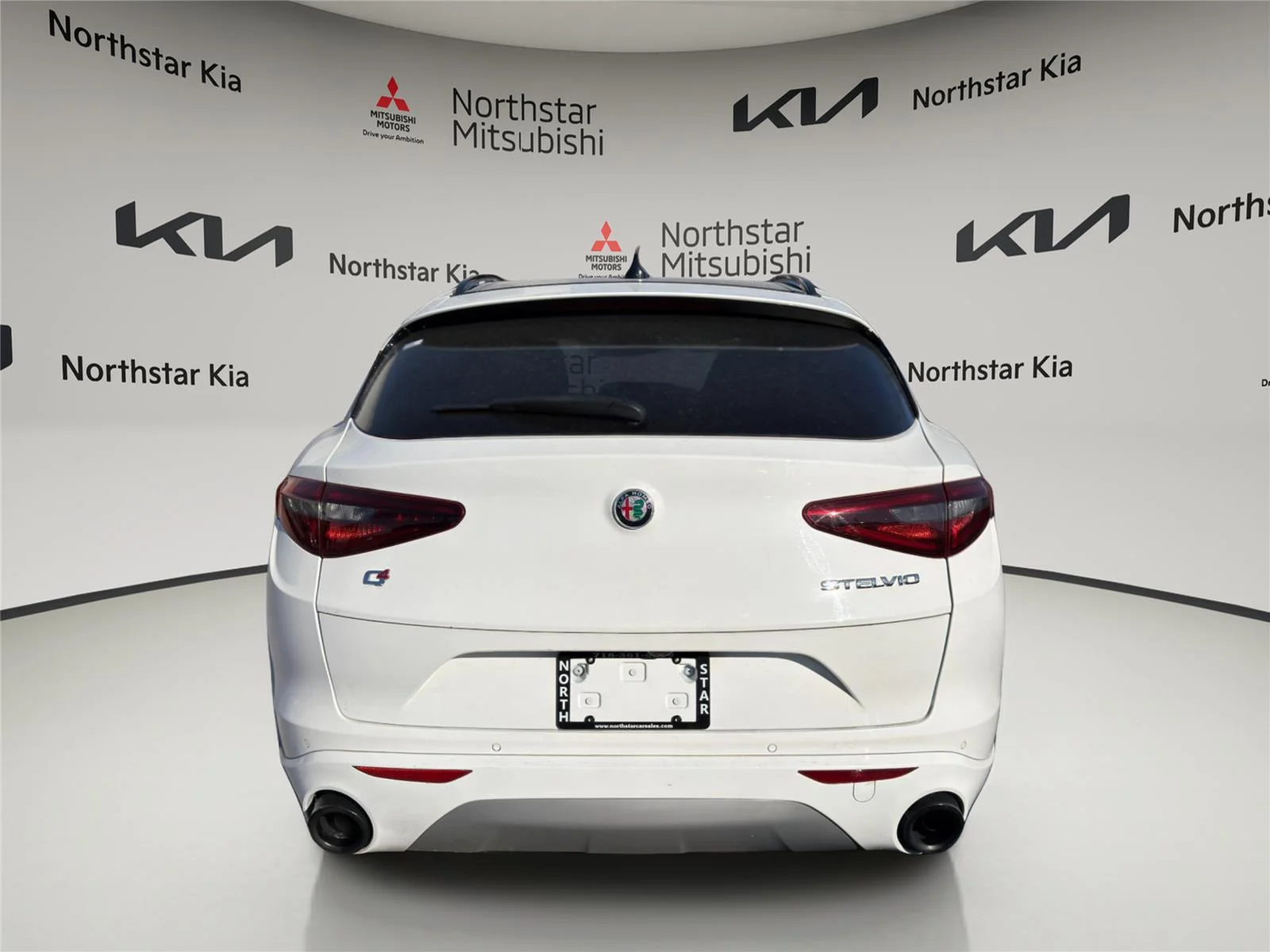 Used 2023 Alfa White Alfa Romeo Ti image 3