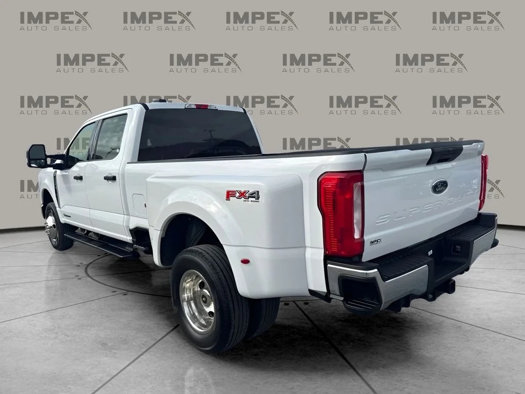Used 2024 White Ford XLT image 3