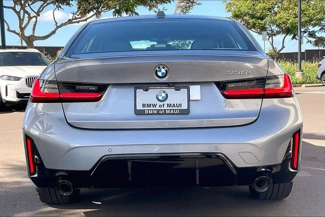 Used 2023 Skyscraper Grey Metallic BMW 330i image 4