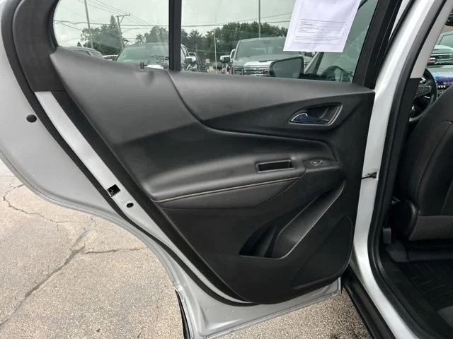 Used 2020 Silver Chevrolet Premier image 23