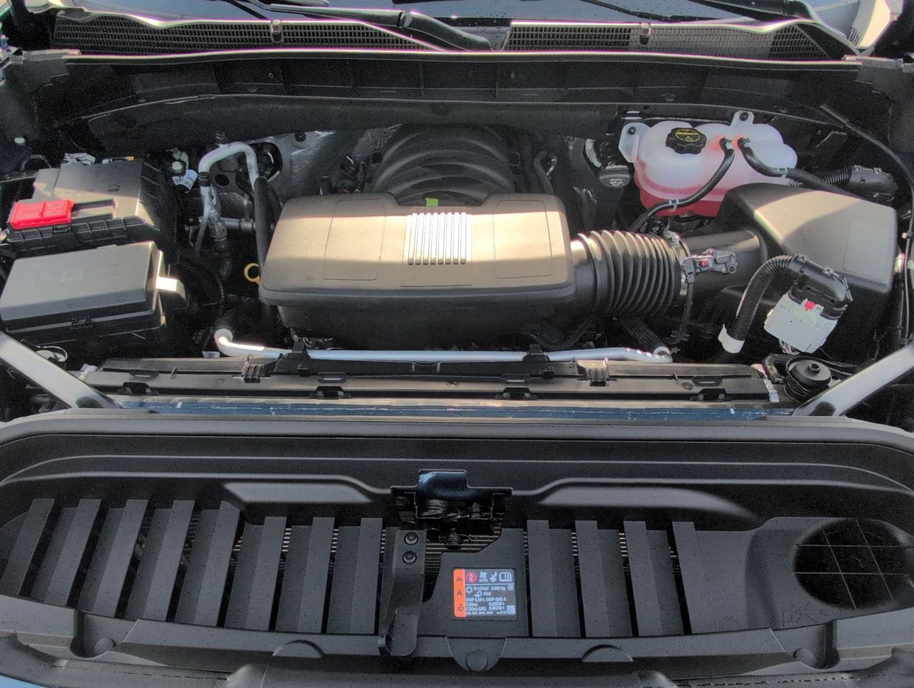New 2026 Downpour Metallic GMC Elevation image 31
