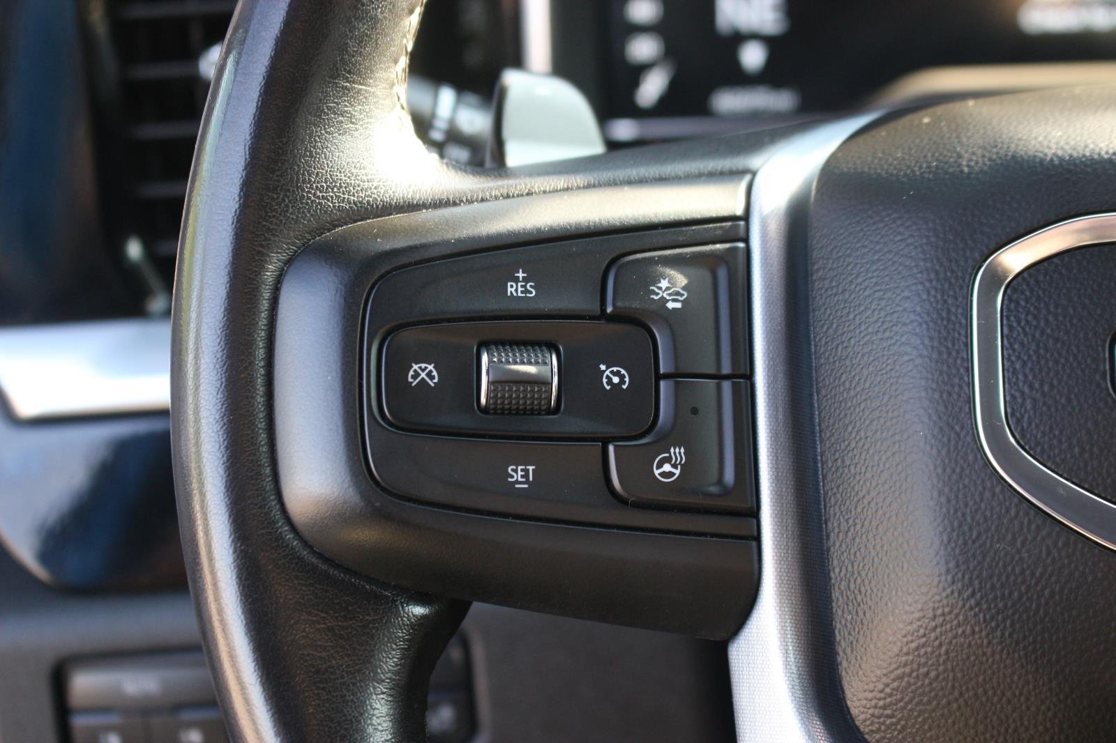 Used 2022 Dynamic Blue Metallic GMC Elevation image 22