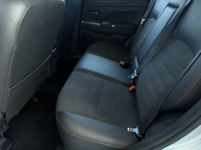 Used 2025 Gray Mitsubishi 2.0 SE image 20