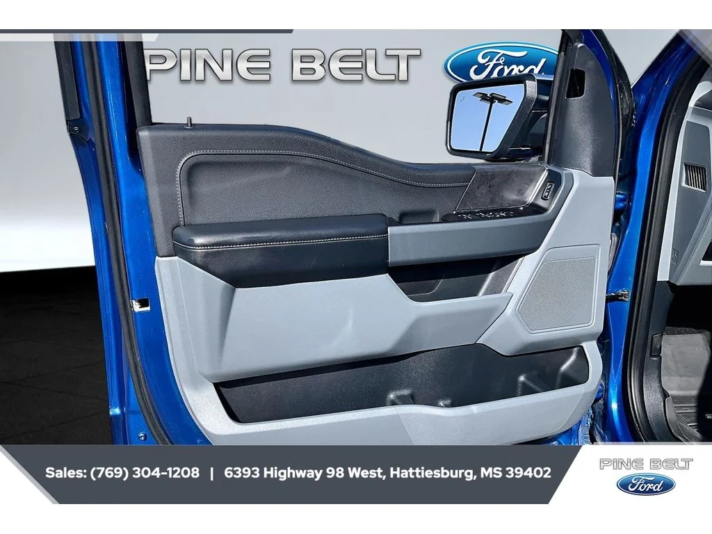 Used 2024 Atlas Blue Metallic Ford XLT image 18
