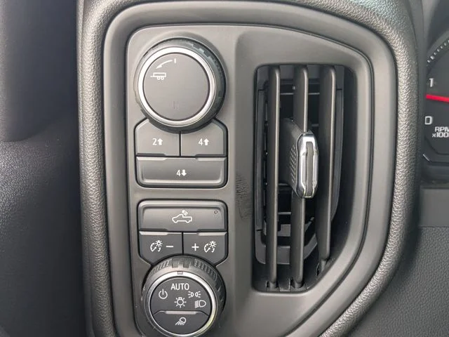 Used 2023 White Chevrolet Custom image 22