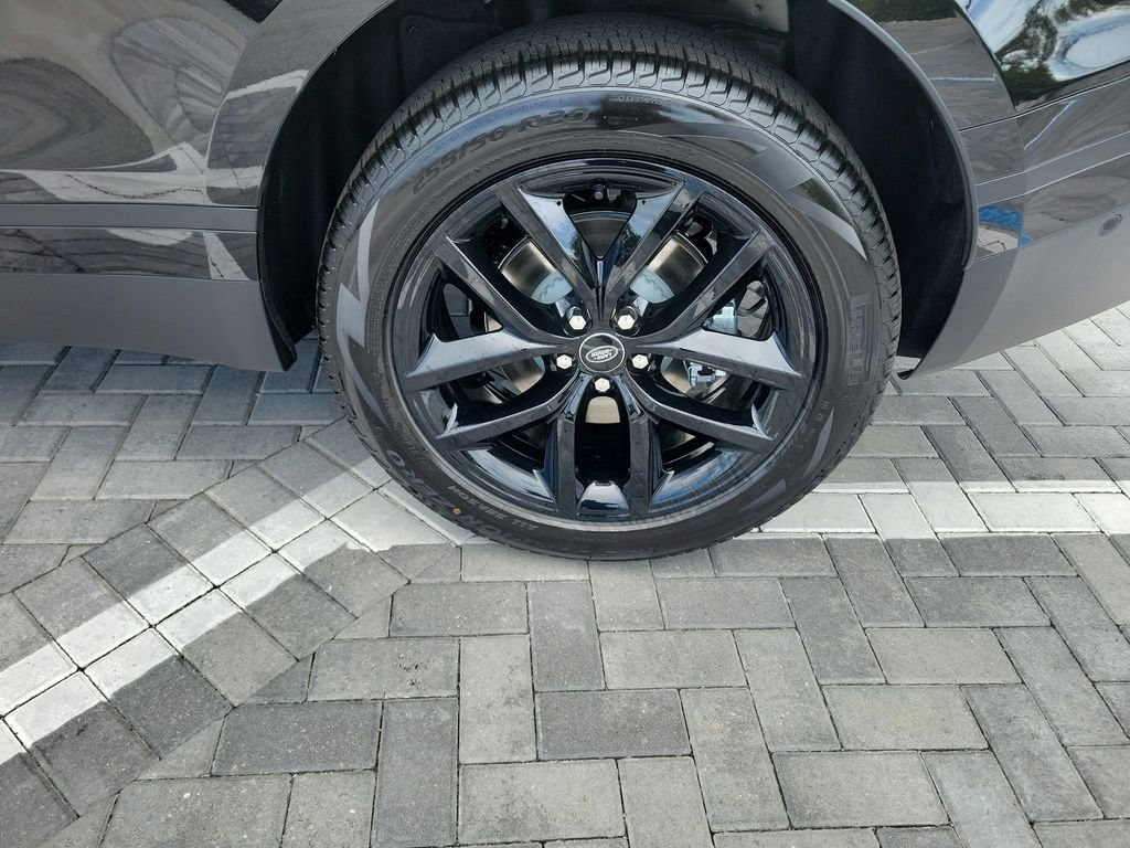 New 2026 Santorini Black Land Rover S image 14