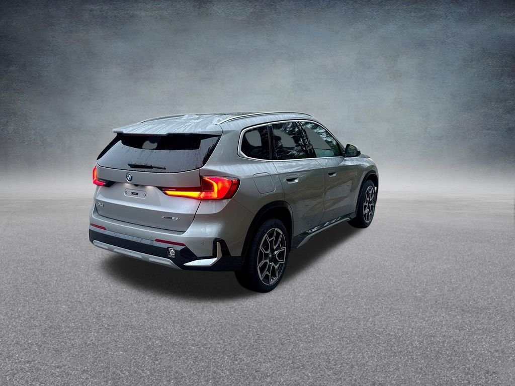 2026 BMW X1 28i - Photo 9