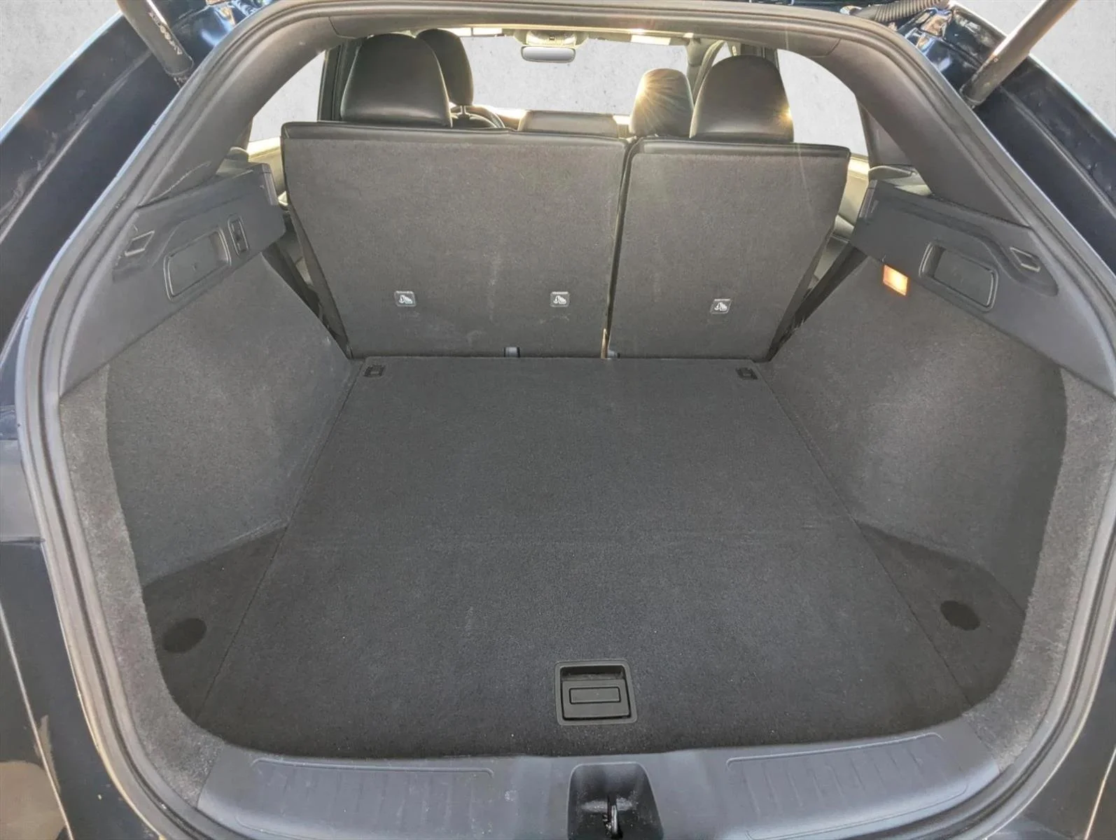 Used 2025 Hermosa Blue INFINITI LUXE image 6