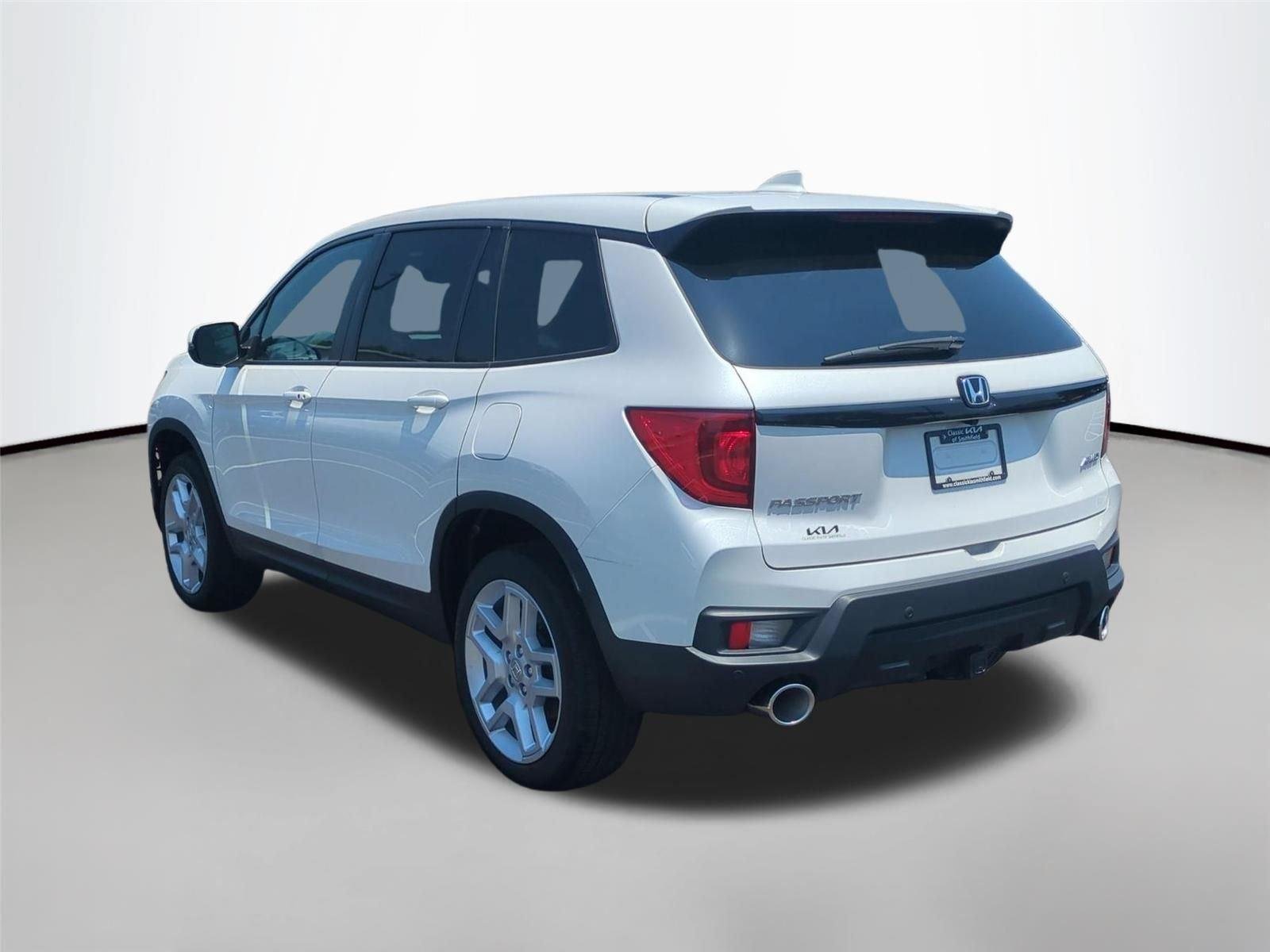 Used 2025 Platinum White Pearl Honda EX-L image 9