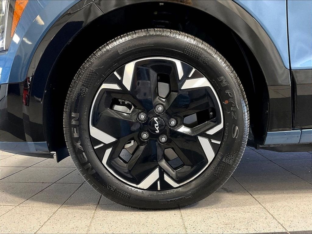Used 2024 Blue Kia Wind image 7