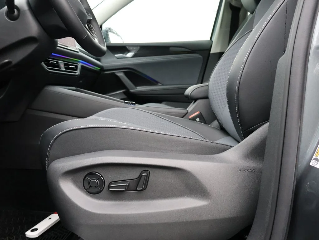 New 2026 Gray Volkswagen 2.0T SE image 11