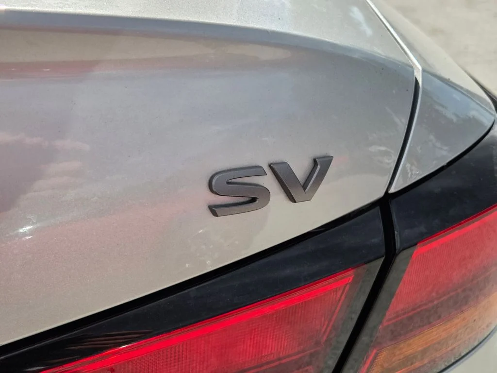 Used 2024 Silver Nissan 2.5 SV image 11