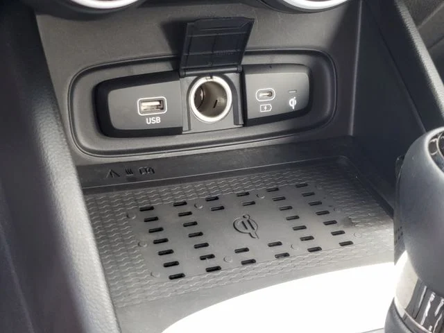 Used 2025 White Hyundai Limited image 27